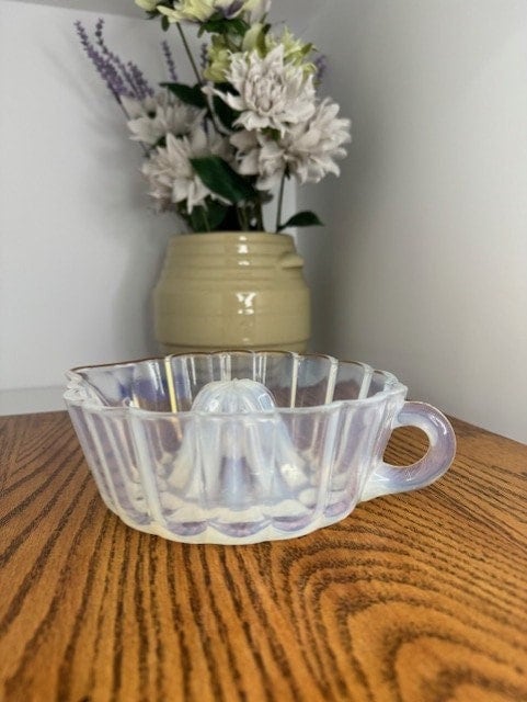 Fry Opalescent Glass Vintage Reamer Juicer