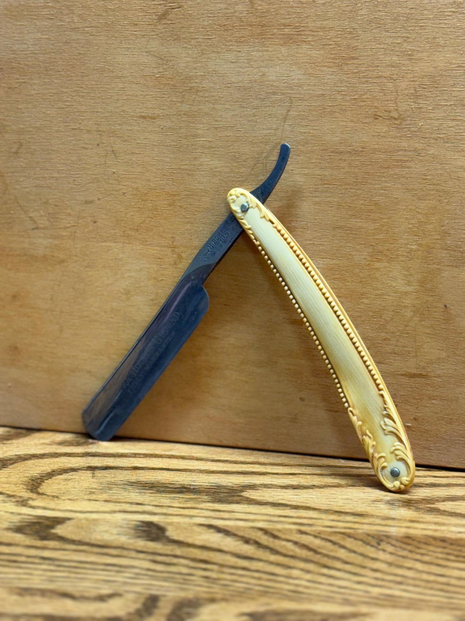 Straight Razor- H. Boker & Co "Extra Hollow" Straight Edge Razor
