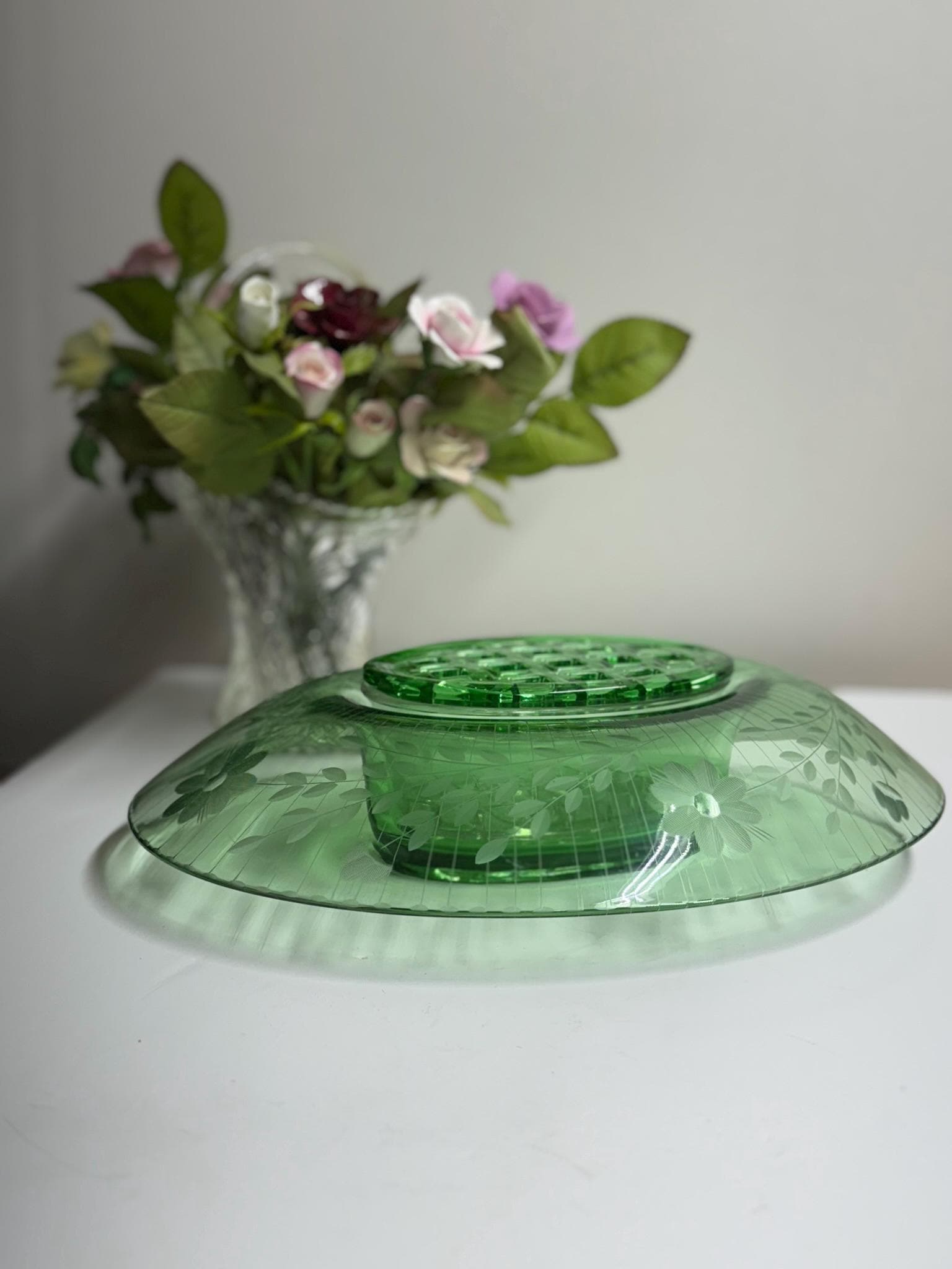 Uranium Fostoria Sunray Wheel Cut (Line #2510) Oval Floral Frog Centerpiece Compote