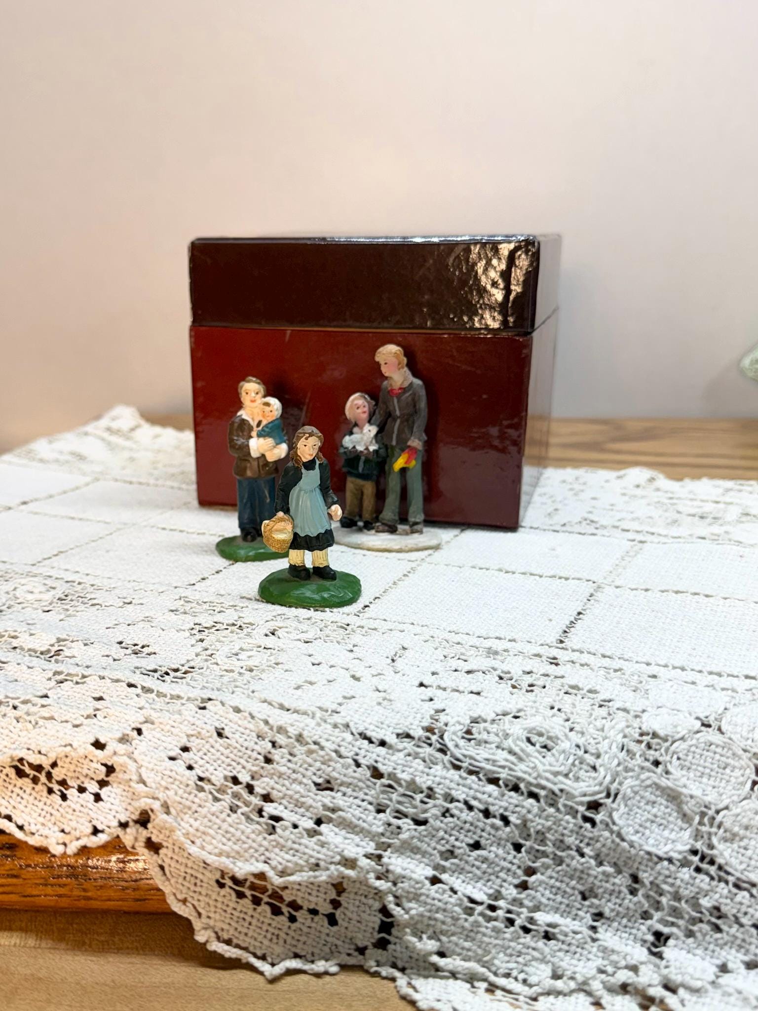 Lang & Wise Old Stonington Folk Art Village Assortment of Figurines