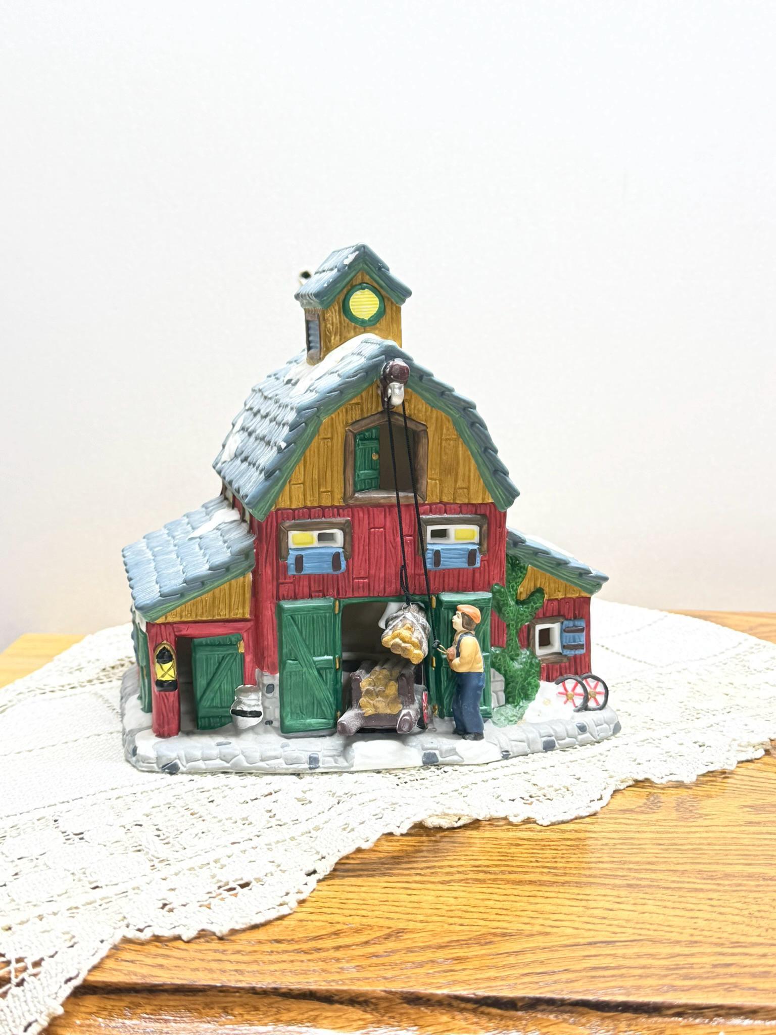 Dickens collectables towne series barn, 1998