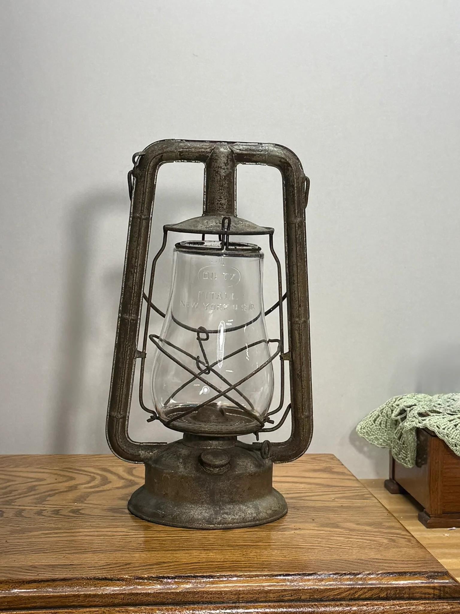 Dietz Monarch Lantern