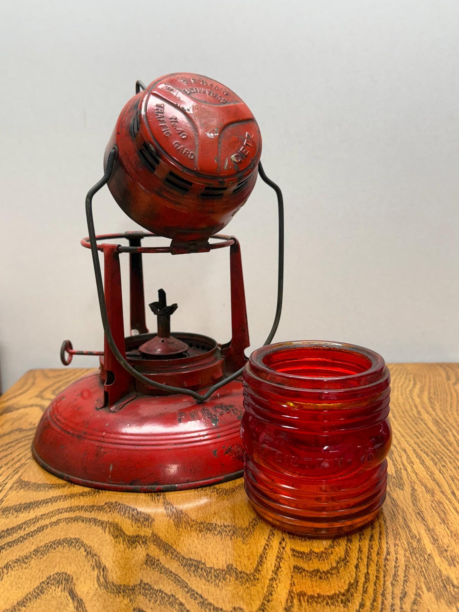 Dietz Traffic Gard No 40, Syracuse, NY, P.N.G. Co., Kerosene Lantern